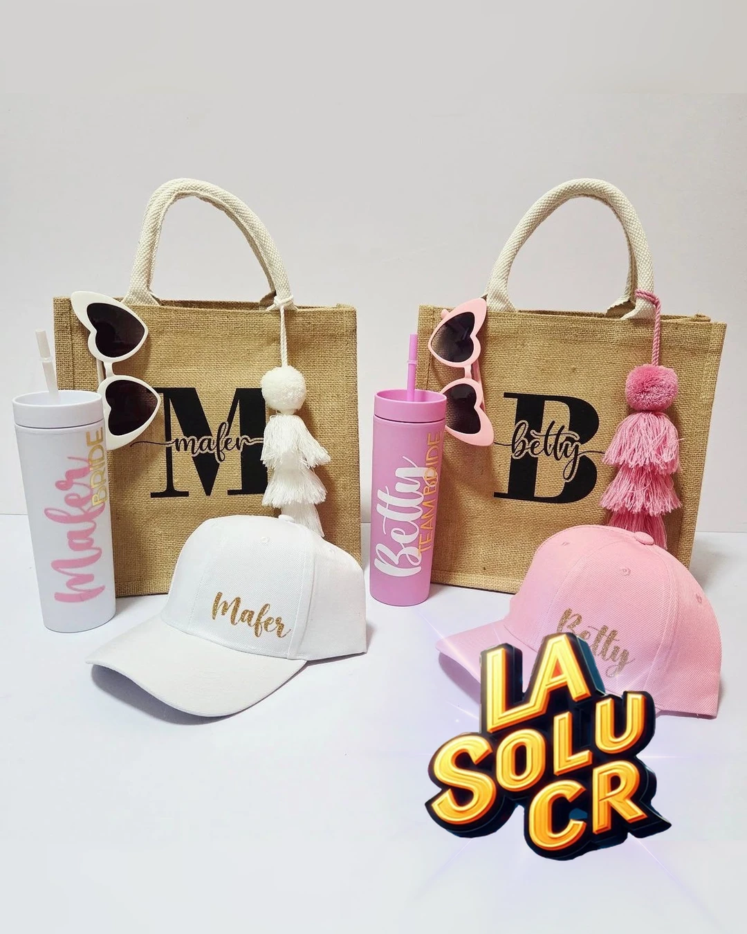 Inspiración de regalos con bolsos y vasos personalizados